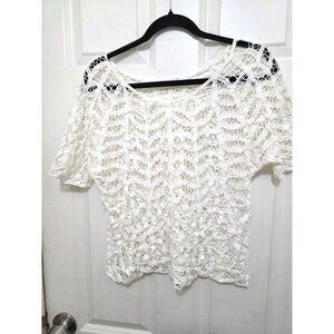 HINGE Women's White Fisherman, Crochet, Lace Short Sleeve Sheer Overlay Top Scoo